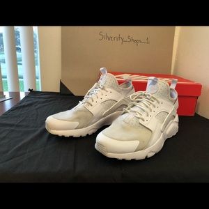 Used Men’s Nike Air Huarache Run Ultra!!